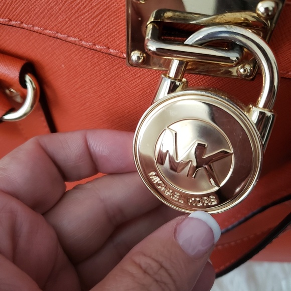 Michael Kors Hamilton Saffiano Tote in Clementine - Picture 4 of 7